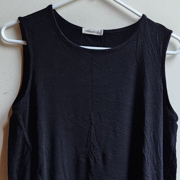 Pebble And Stone Black Angled Tank Top Size Small - Picture 5 of 15